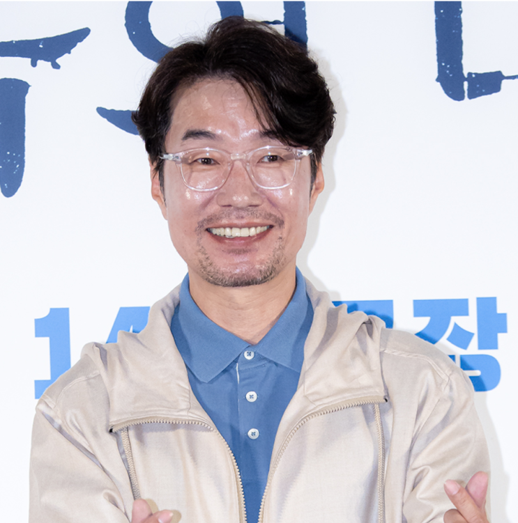 故 <b>송영규</b>, 유작 <b>1주기 추모</b> 극한직업 최 반장에서 참교육... 
