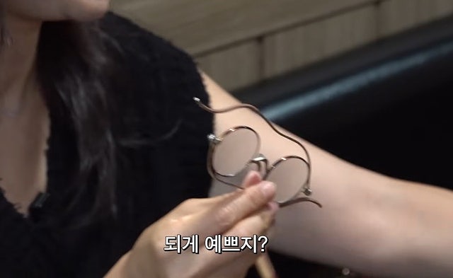 딸의 이혼 소식을 뒤늦게 전해 들은 어머니