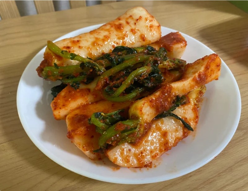 간단하지만 정말 맛있는 알타리 김치 레시피 (총각김치 만드는 법)