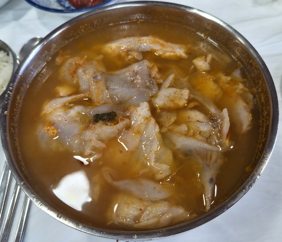 동해바다곰치국 본점 사진 2