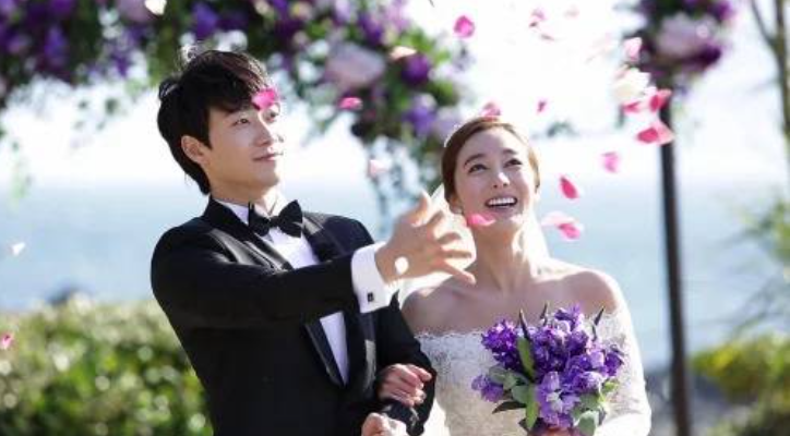 만난 지 4개월 만에 결혼했지만 3년 뒤 이별…다시 연기로 채운 시간