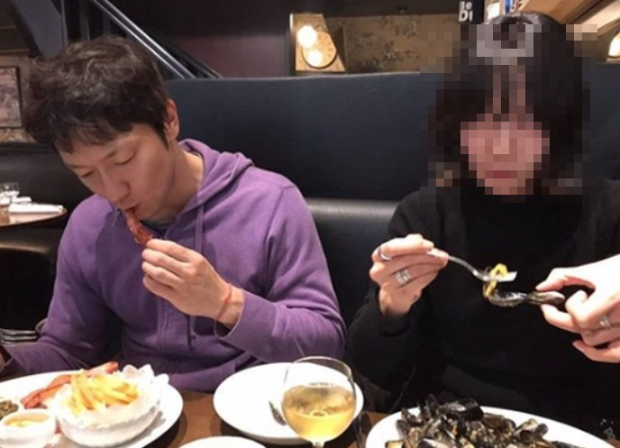 손석구 열애설, 여자친구 숨겼지만 커플사진으로 열애 들통, 친구일까 연인일까 ? 손석구열....