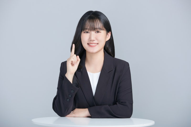 연간 500+ 의뢰인, 상속 전문세무사는 세금을 먼저 보지 않습니다.