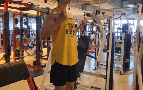 헬스장 이두 삼두 운동 평바 이지바 컬바 차이, 손목 아프다면 꼭 읽어보세요