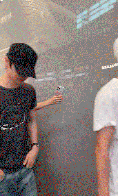 RIIZE Sungchan at the Airport