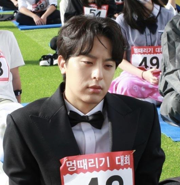 <b>최원영</b>, ‘<b>멍 때리기 대회</b>’ 우승 노렸다…집에서 리허설까지... 