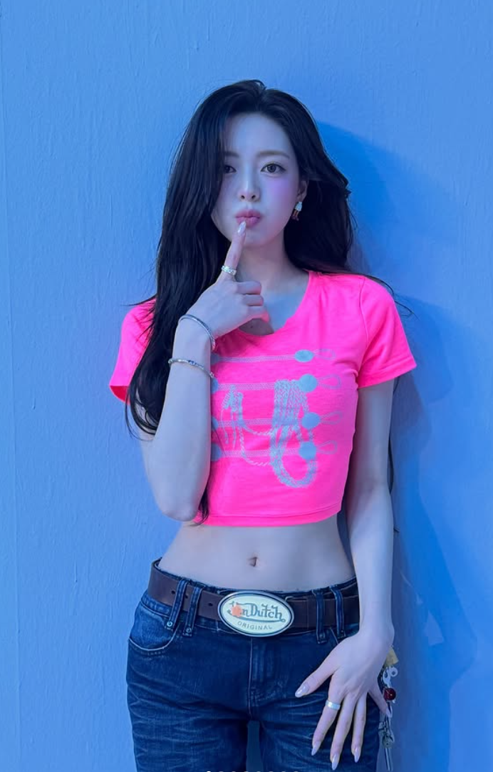화려한 비주얼 뒤에 숨겨진 솔직 담백한 매력, '최애의 사원' 신유나 이야기