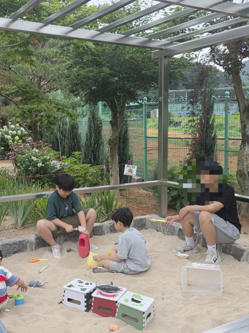 울산 울주군 모래놀이 카페 넓은마당이 있는 소풍가다