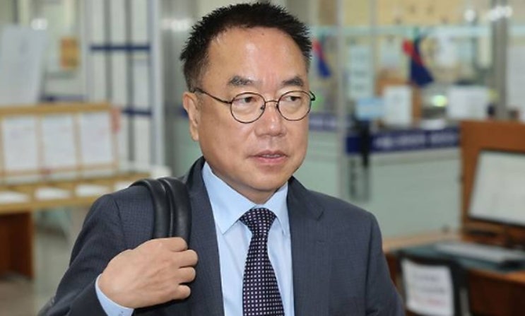 <b>서범수</b> 의원 '<b>돌려차기</b>' 실언 논란…사과했지만 쉽게 끝나지... 