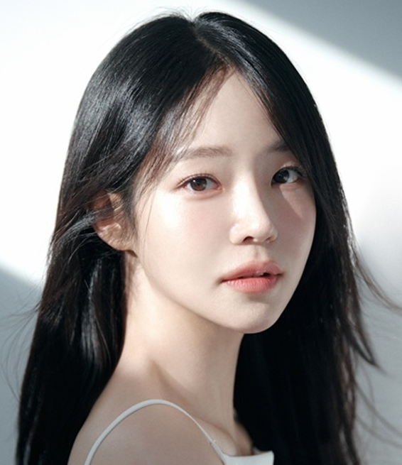 노을 강균성 결혼! 14살차 예비신부 배우 유하진 누구? 프로필 정리