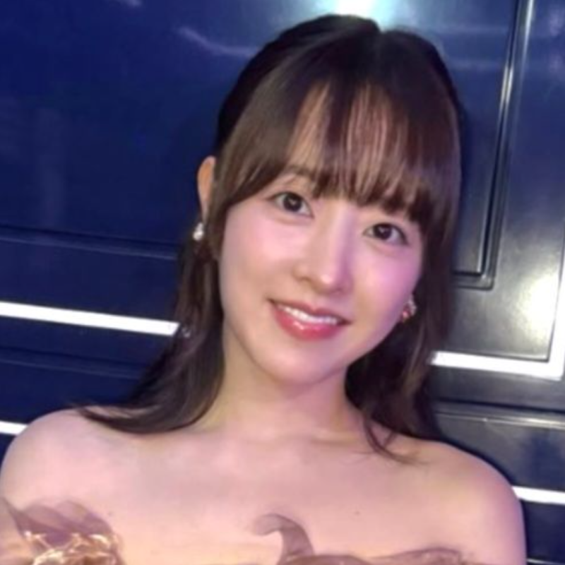 너무 눈에 띄었나?.. 청룡 박보영 드레스 말 많은 이유