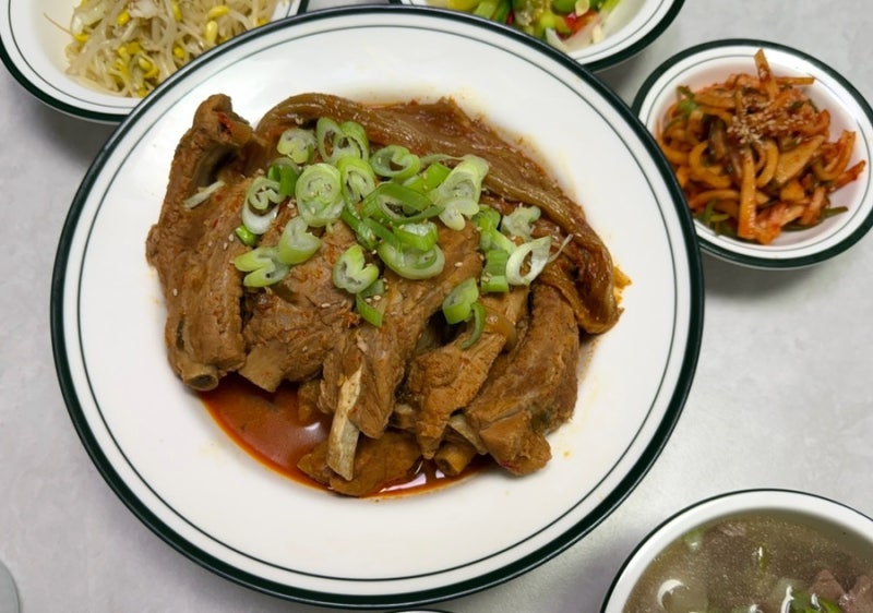 [요리 레시피]7년째 사용하는 밥도둑 등갈비 김치찜 레시피-저메추