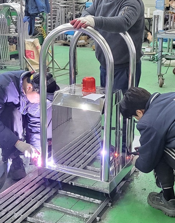 인천시 공장 자동출입문게이트 교체`~레일형 자동자바라 바리게이트 1대 제작 설치 사례`~(자....
