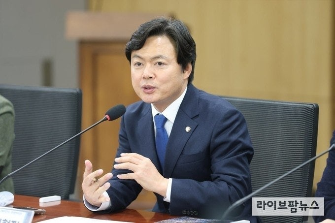 민주당 김현정 국회 의원 프로필 고향 학교 선거 이력 의정 활동 지역구