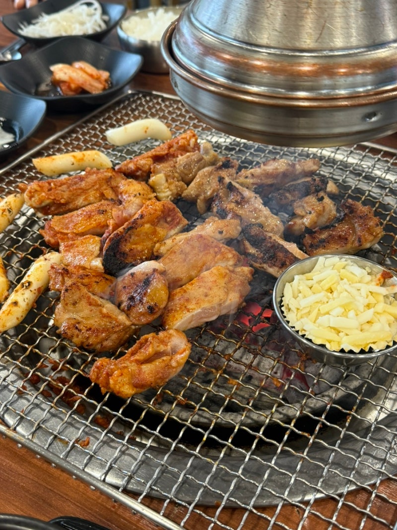 [ 강원도/춘천시 강촌역 닭갈비 | 숯불닭갈비 맛집 : 강촌우미숯불닭갈비 ﾟ.⋆ ]
