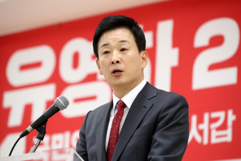 '박근혜, 어른 역할 할 것' 유영하 의원 채널A 유튜브 정치시그널 출연