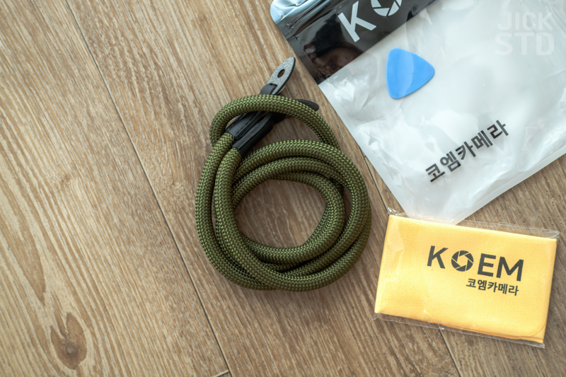 코엠카메라 후지필름 미러리스용 고리형 카메라 다크그린 크로스 스트랩 (120cm) 후기