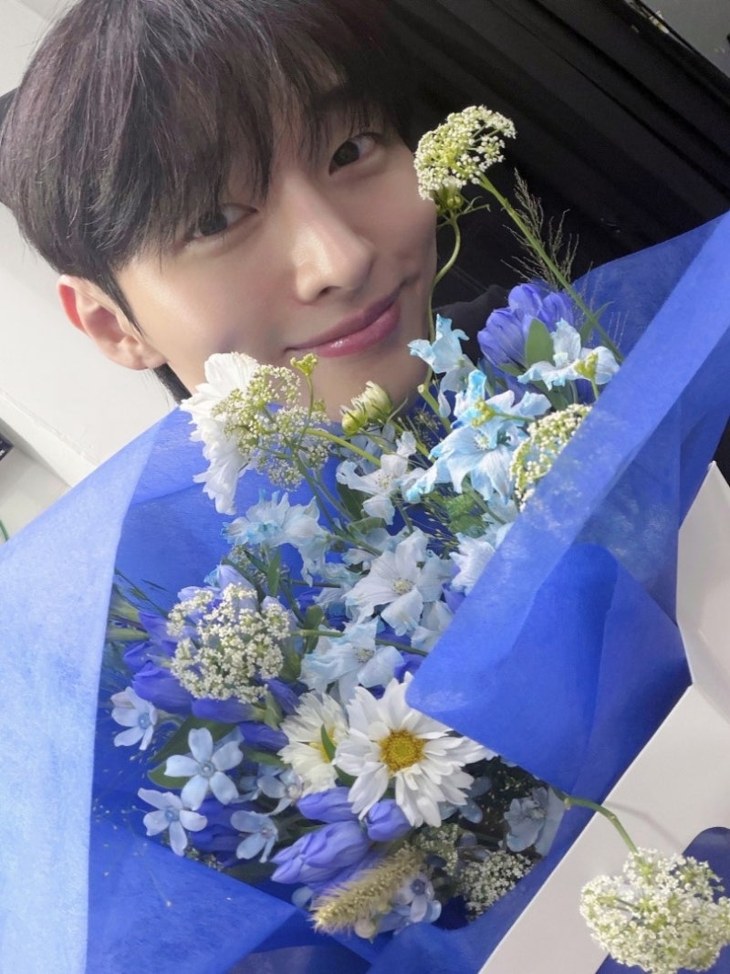 워너원 출신 윤지성, 뮤지컬 '소년의 초상'으로 보여준 특별함