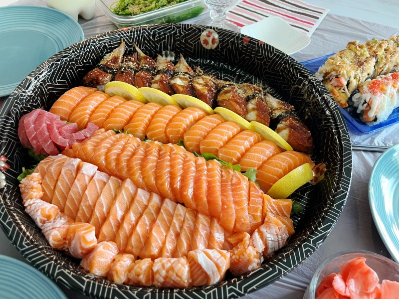 토론토 신전떡볶이, 그리고 형부표 스시트레이