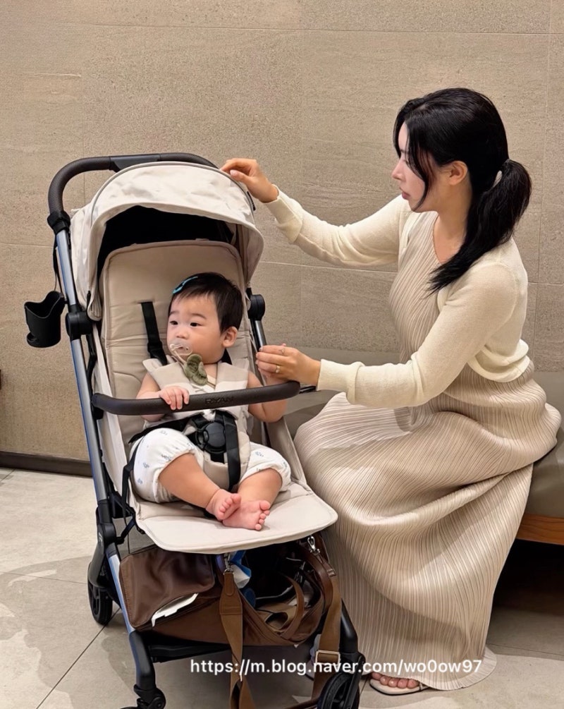 휴대용유모차 추천, 원핸드 폴딩이 편한 리안 벨라 사용 후기