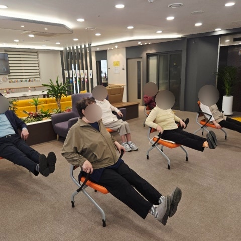 창원주간보호센터 희연치매전담형주간보호센터 어르신의 하루를 함께 지켜드립니다