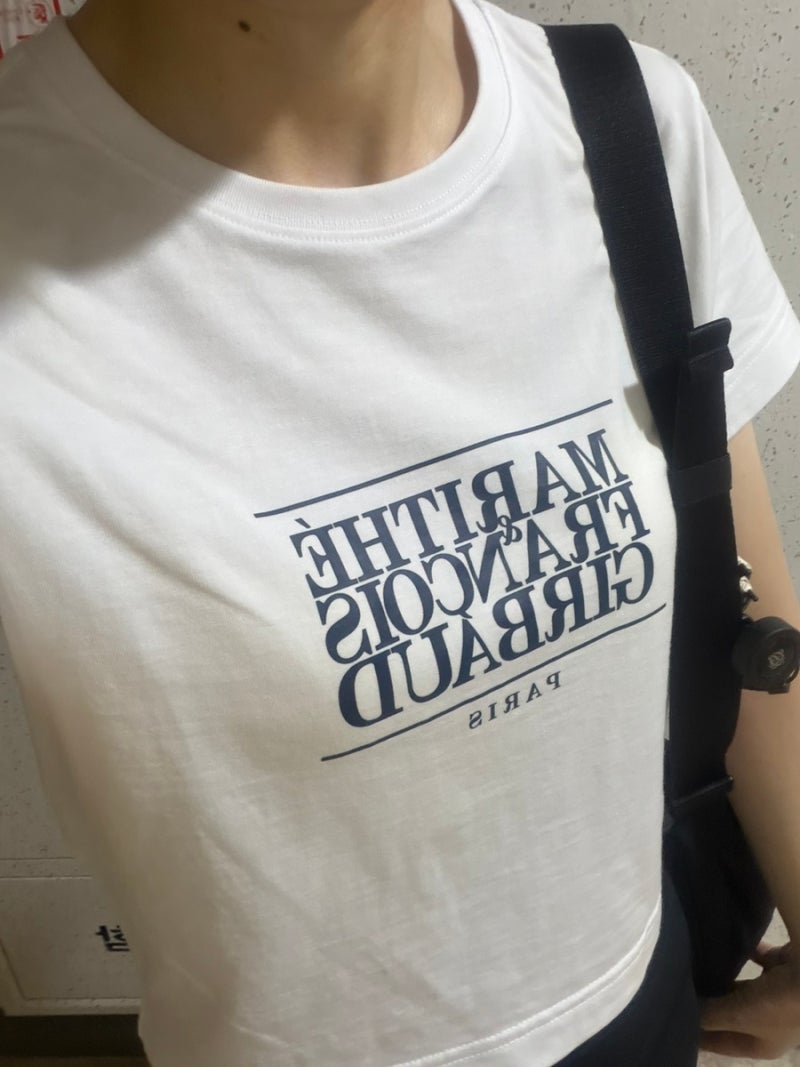 마리떼 프랑소와 저버 크롭 반팔 티셔츠 착용후기