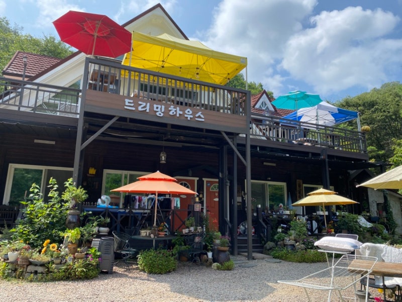 [경기 광주] 퇴촌 천지암 계곡에서 평상 무료 이용 + 펜션+고기까지 한 번에 '드리밍 하우스' ....