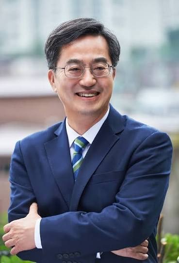 경기도 재정 논란 김동연 프로필 전 경기도지사