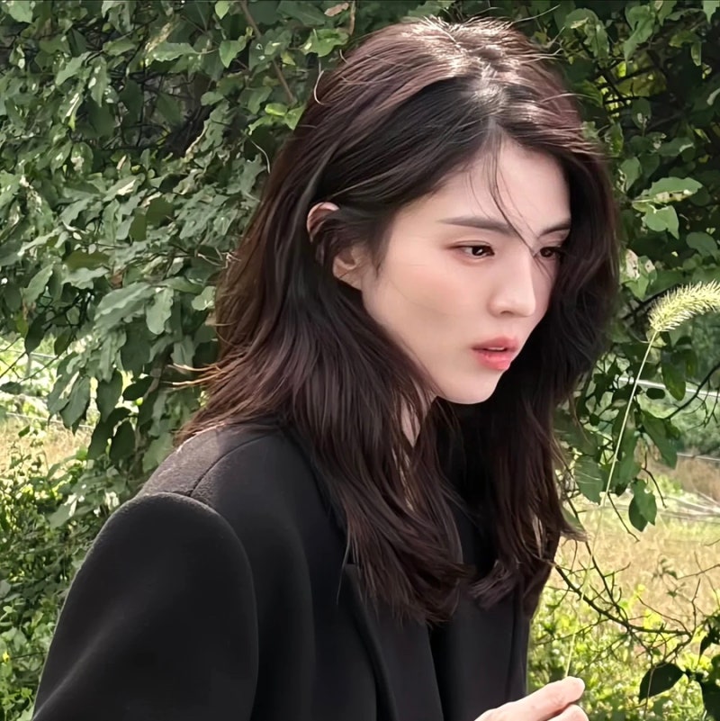[Hairstyle] Han So-hee's Medium Bob Collection - From Layered Cut to Blunt Bob!