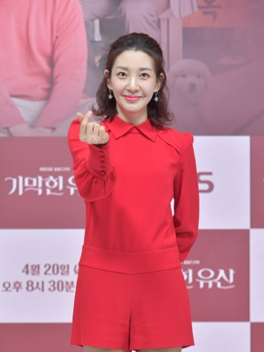 <b>세 번 이혼</b>한 배우 <b>이아현</b> 누구? "첫 남편에 미안함 전해" 나이... 