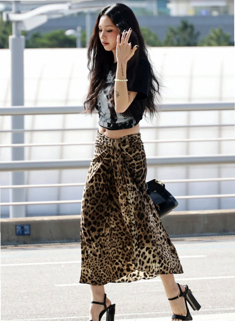 Why TWICE Chaeyoung's Dolce & Gabbana Airport Fashion Caused a Frenzy: Her Perfect Styling Points
