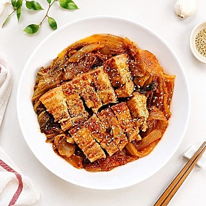 한 시간 푹 끓였더니 국물까지 싹 비운 묵은지 삼겹살 김치찜 레시피