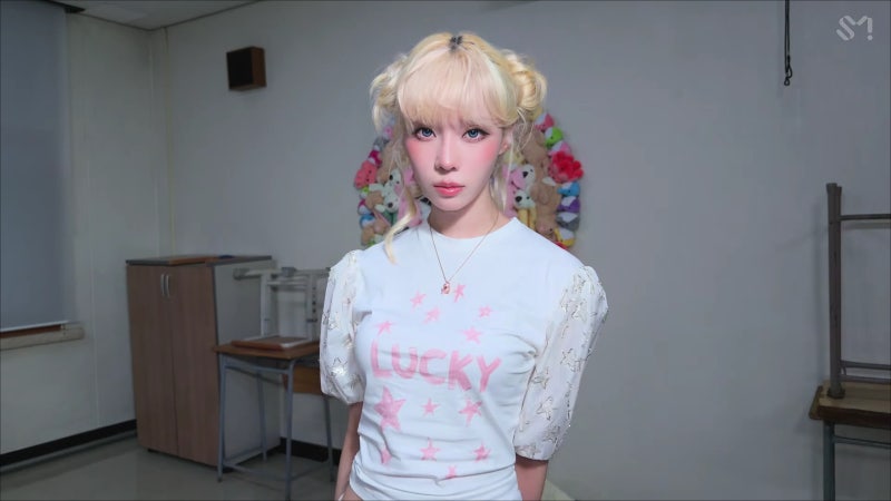 aespa MV Winter's Necklace Fashion: Swarovski Teddy Pendant, Recommended as a Daily Necklace