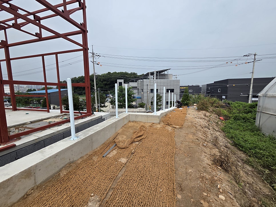 충남 아산휀스 신축 창고 건설 안전 예방 휀스 설치