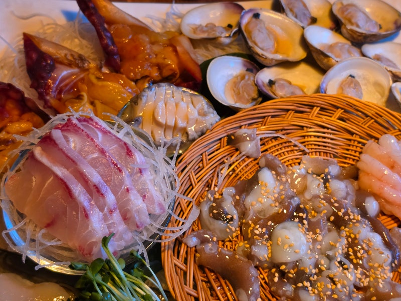 [춘천 해산물 맛집] 춘천에서 분위기 끝장나는 이자카야 해산물 맛집~ 제철 해산물 x 좋은 분....