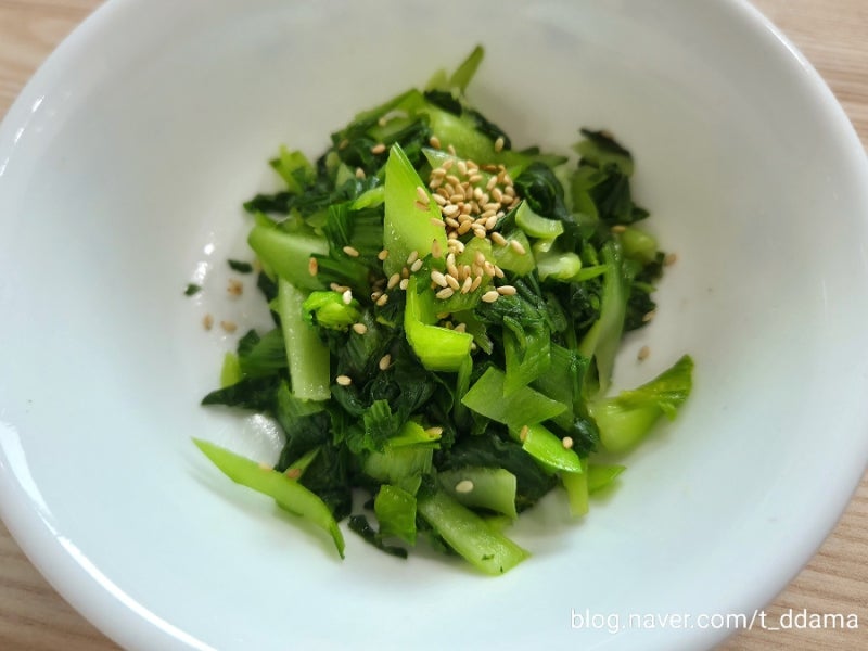 [돌아기 유아식 반찬] 야채 거부 아기도 넙죽 먹는 아기 청경채무침 (데치기 꿀팁, 주먹밥 활....