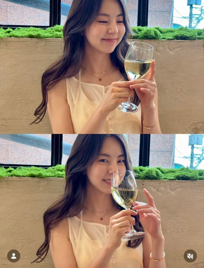 안소희 반클리프 레드 목걸이 이렇게 예뻤어?