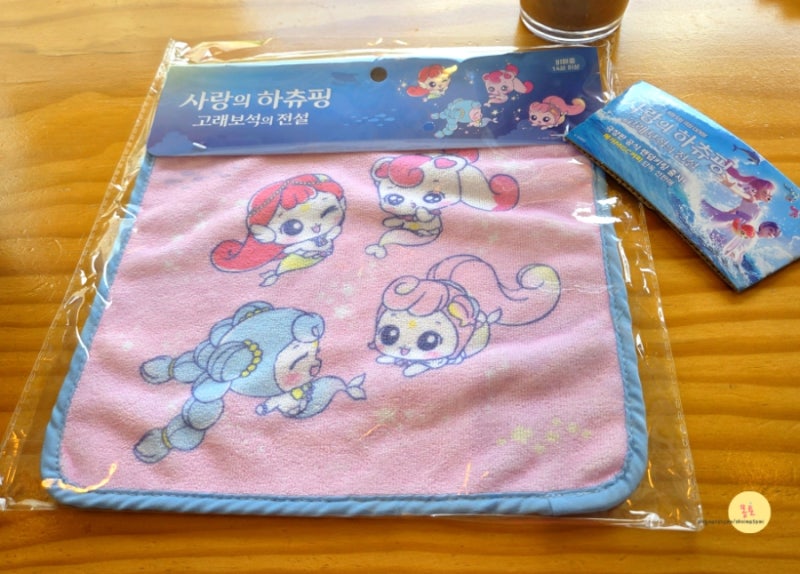 티니핑 극장판2 사랑의 하츄핑 고래보석의 전설 개봉 첫날 관람 후기 감동! 굿즈 손수건 예뻐....