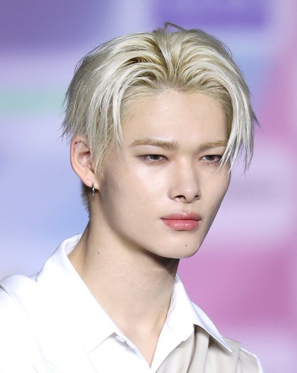 K-POPファンダムの悲劇：ENHYPENニキの20代日本人ファン、配信中の死亡事件の全貌