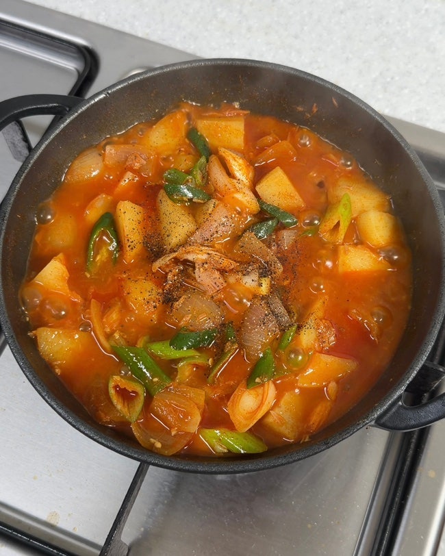 참치 감자 짜글이 황금 레시피, 밥 두 공기 부르는 참치 감자조림 만들기