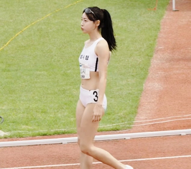 골때리는 그녀들 FC국대패밀리 김민지, 알고보니 솔로지옥 출연했던 육상 카리나?