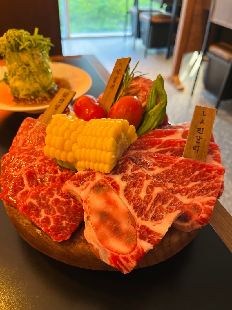 회식이나 데이트에 너무 좋은 콜키지프리 여의도맛집 우상화로구이 여의도점