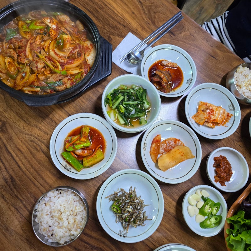 경남 양산 정겨운 시골맛 건강한 한식 맛집 홍룡사 근처 웰빙식당 아래각단 두루치기 내돈내....