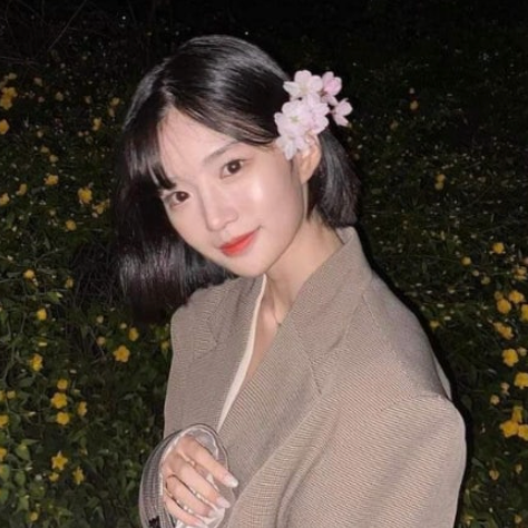 "'의대 대신 아이돌 하겠다'... 의사·약사 부모 설득해 두 꿈 모두 잡은 여자 아이돌