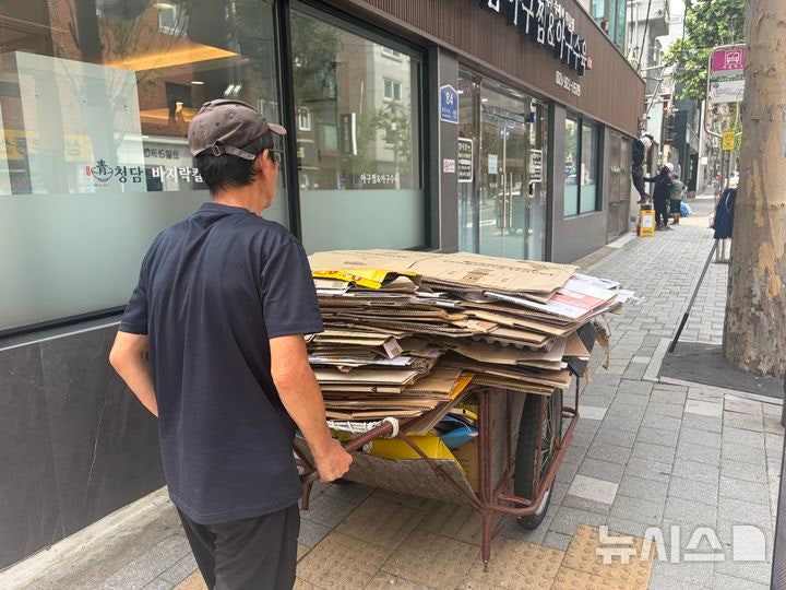 37도 폭염에도 리어카…폐지 159 모아 받은 돈은 6000원
