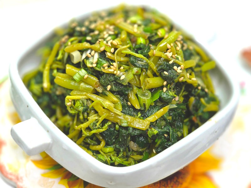 쌉싸름한 부드러운 메밀나물 맛있게 만드는법