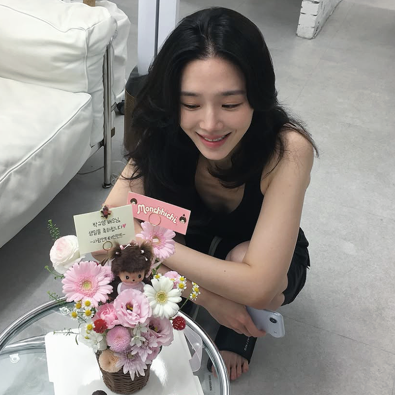 박규영 내추럴 웨이브 레이어드컷, 자연스러운 고급미 연출