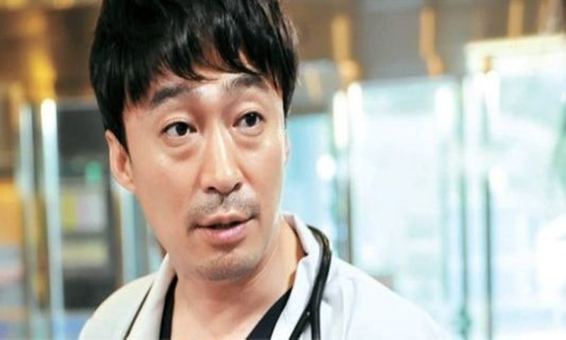10년 무명 이성민이 주연급 배우로 인정받아 시청률 꼴찌에서 1등이 된 드라마