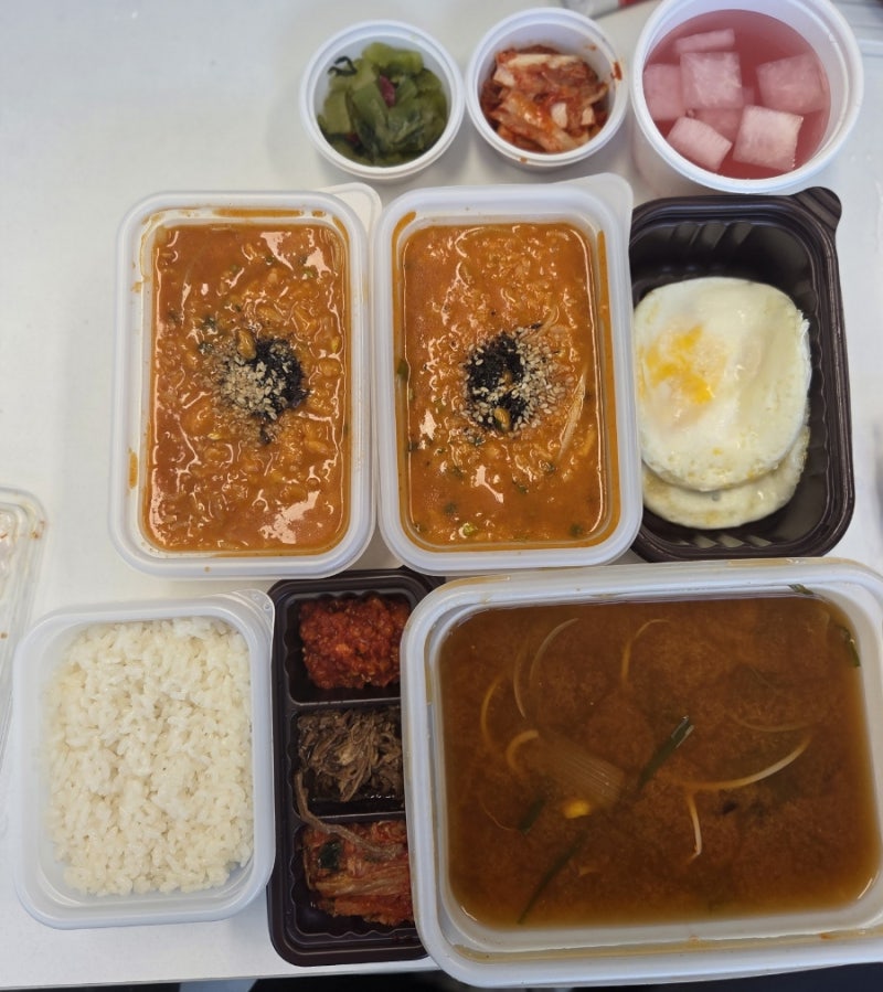 [본죽 배달] 매콤칼칼 낙지김치죽️ & 구수한 해물된장뚝배기 환상의 꿀조합 솔직후기!