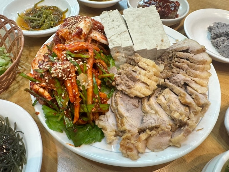 여수 맛집 풍자 또간집 1등 여수 풀뿌리흑두부(웨이팅)ㅣ보쌈에 김치순두부까지 부모님과 함....